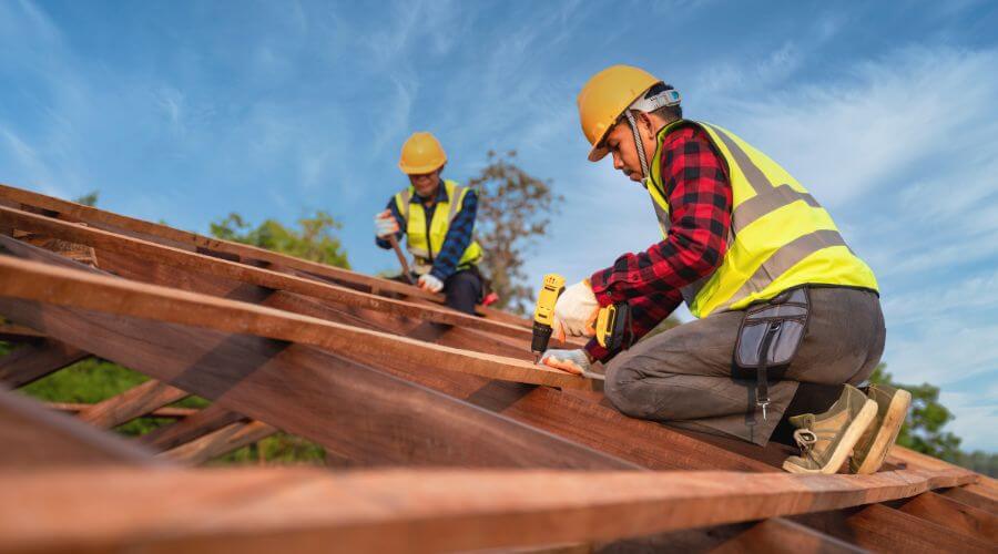Professional gutter cleaning in Oakdale, CA